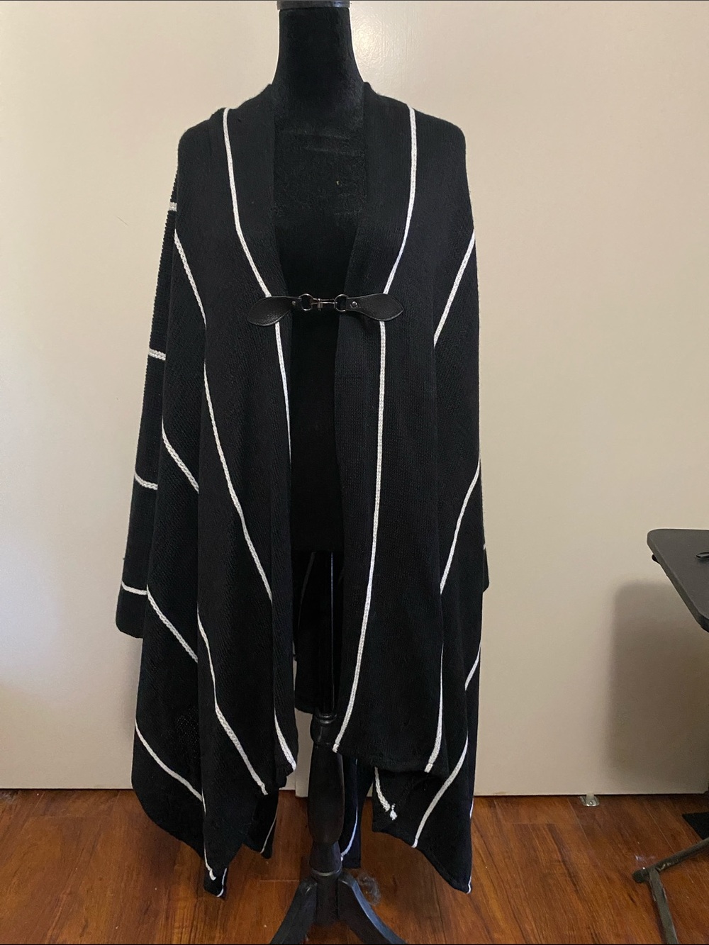 NWTs Catherine’s Black Stripe Open-Front Women’s Sweater Wrap